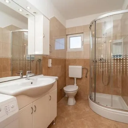 Appartement With Parking Space Radasinovci, Biograd - 24870