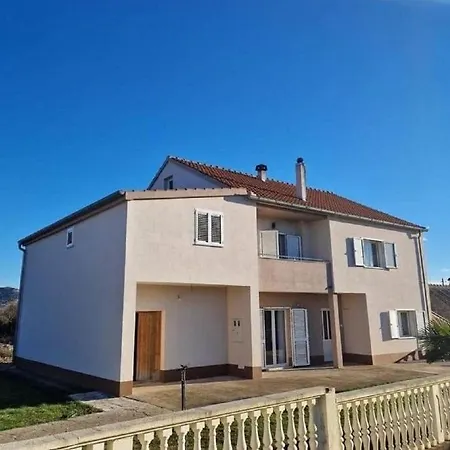 With Parking Space Radasinovci, Biograd - 24870 Daire *